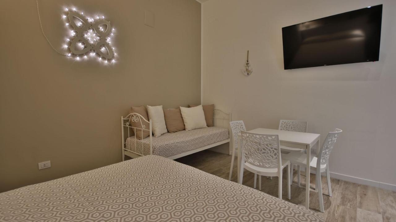 Casa Levante A 75 Mt Dalla Spiaggia Monopoli Exterior photo